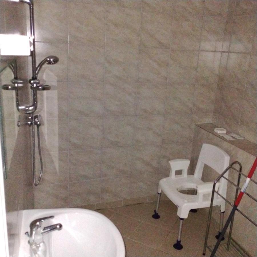 Hotel Du Centre Chalus ภายนอก รูปภาพ